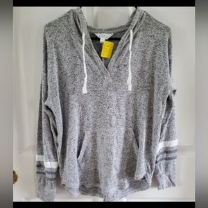 Market & Spruce Gray V-Neck Sweater #68